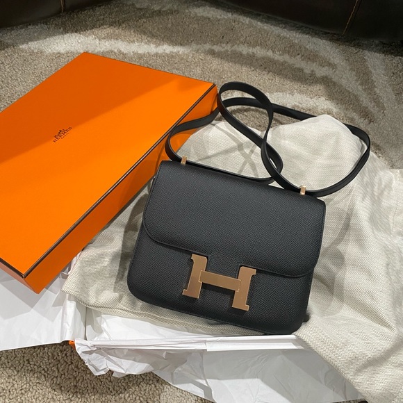 Hermès Constance mini epsom calfskin in noir